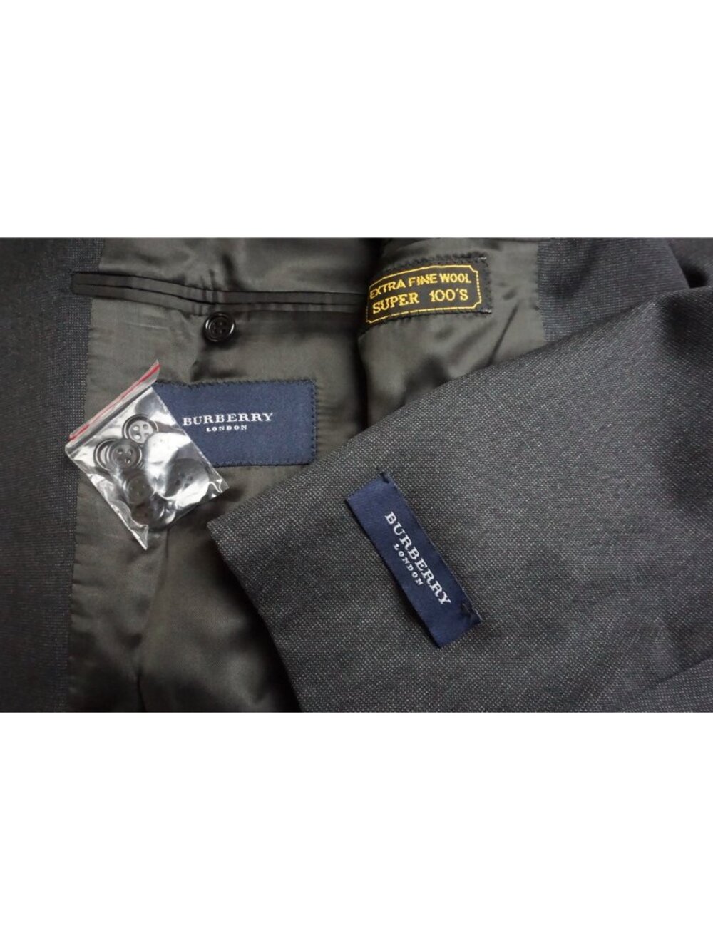 Burberry London Gray S100s Wool 2 Pc Suit Jacket Pants Sz 48R BRAND NEW